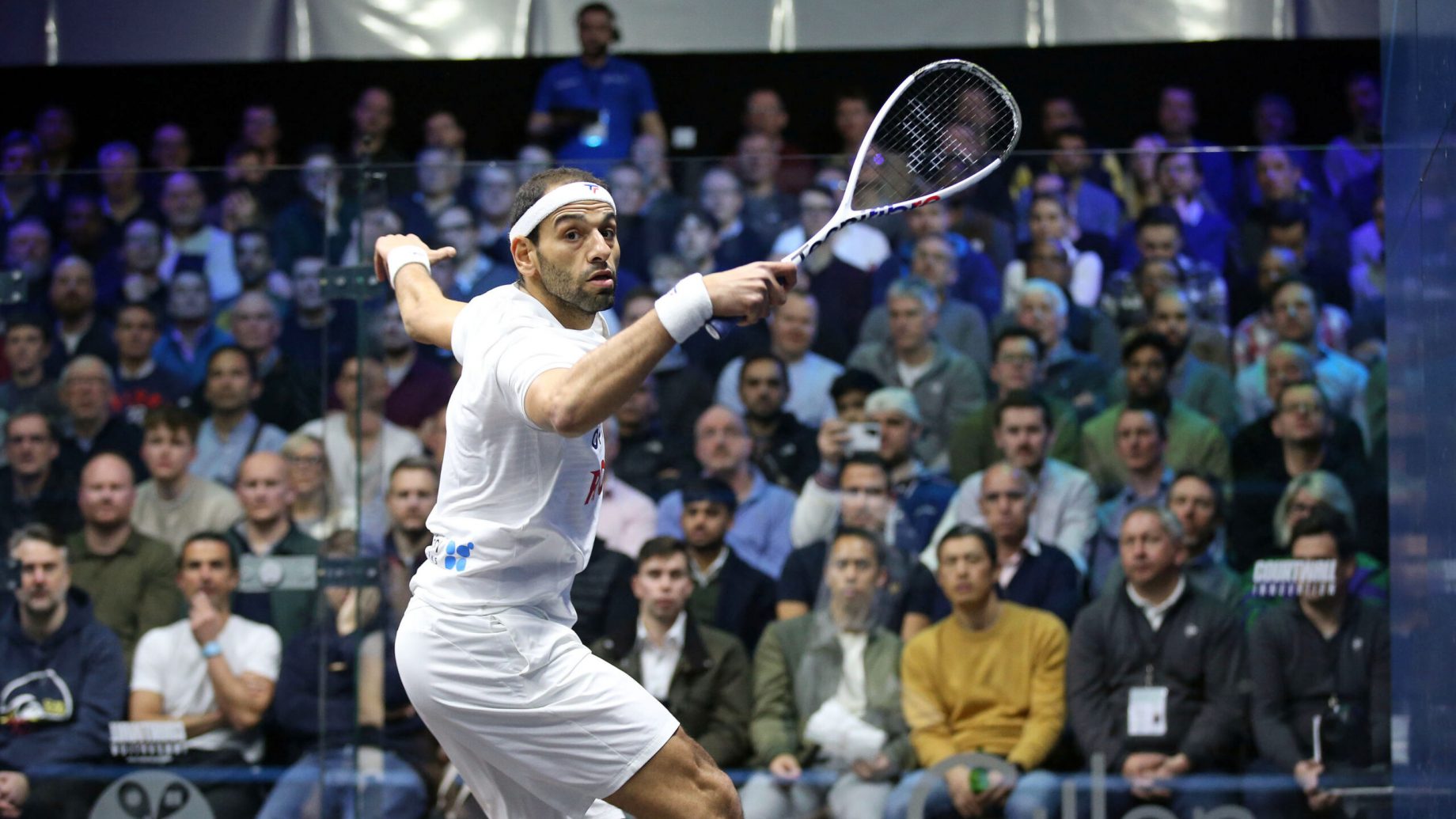 Mohamed ElShorbagy in action during the 2023 Canary Wharf Classic.