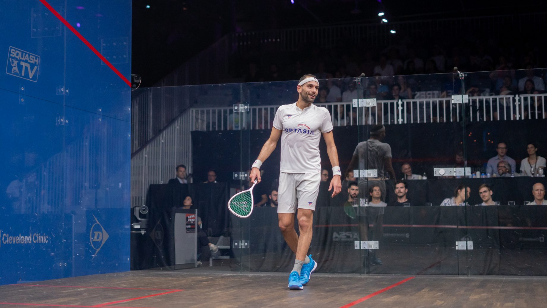 Mohamed ElShorbagy in action.